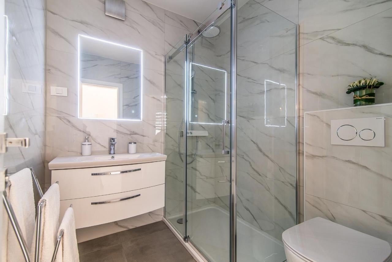 Luxury Apartment Queens 德拉马利 外观 照片