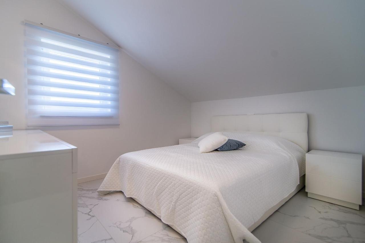 Luxury Apartment Queens 德拉马利 外观 照片