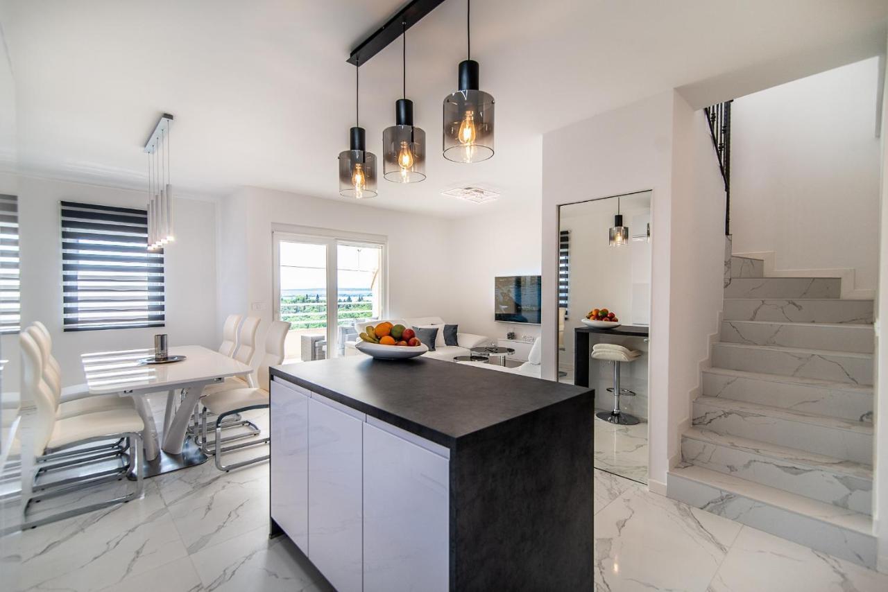 Luxury Apartment Queens 德拉马利 外观 照片