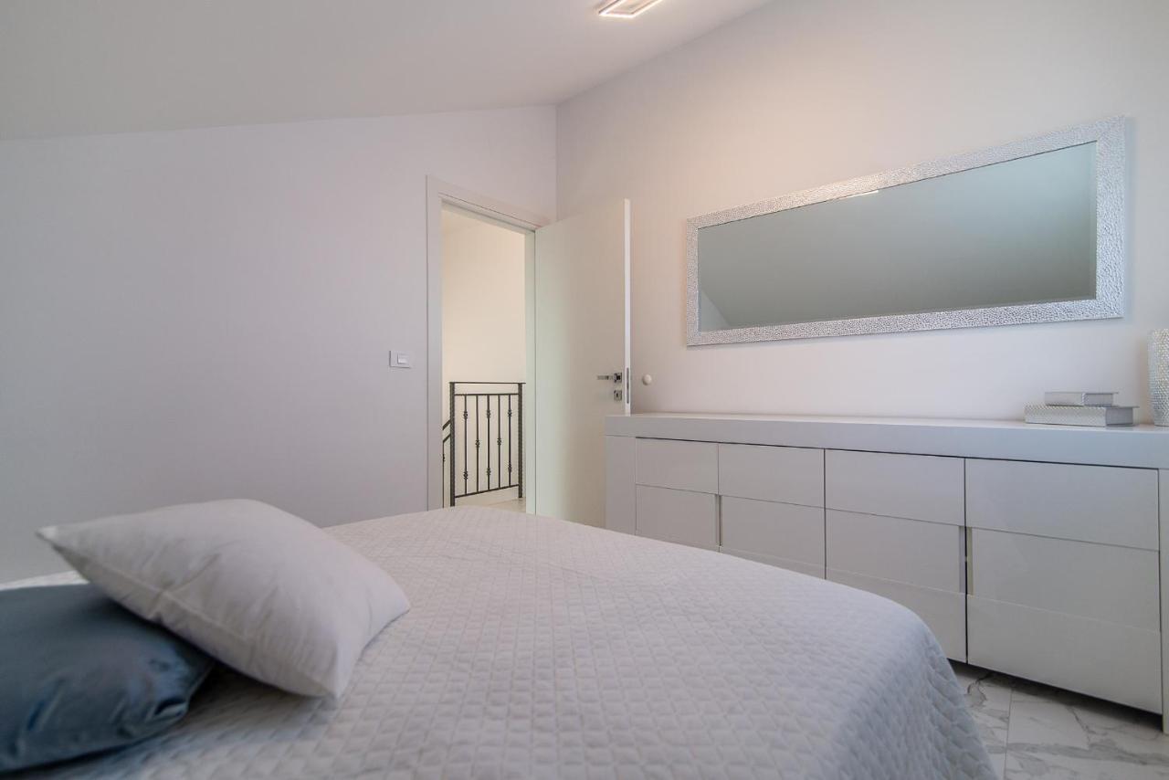 Luxury Apartment Queens 德拉马利 外观 照片